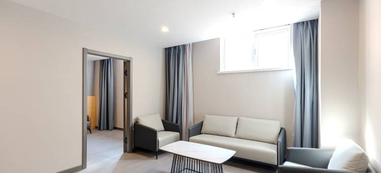 如家UP华驿精选酒店(天津滨海新区泰达MSD青年广场店)图片