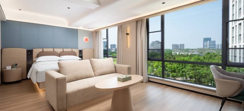 武汉二妃山庄湖畔花园酒店(光谷生物城科技会展中心店)图片