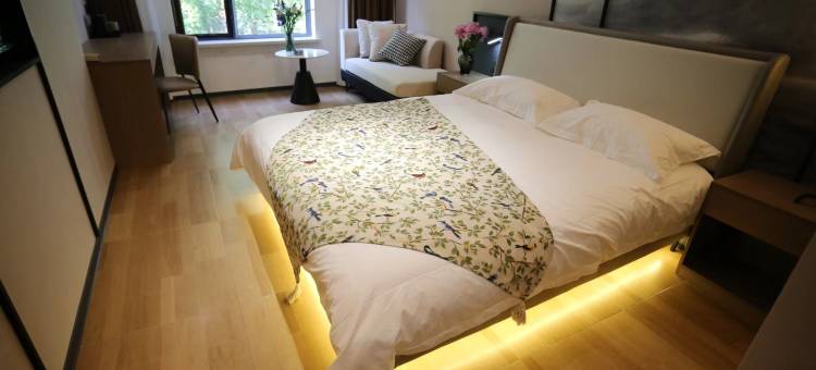 侨际轻奢酒店(沈阳北站岐山路地铁站店)图片