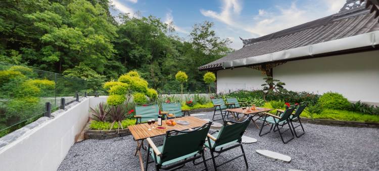 青城后山近水沐阳私汤民宿(泰安古镇店)图片