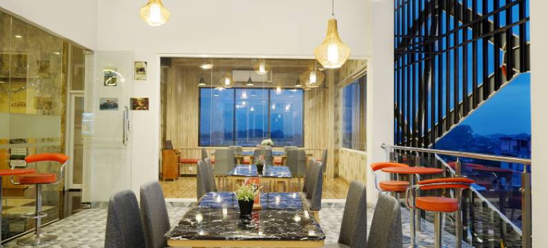 斯拉根前一酒店(Front One Hotel Sragen)图片