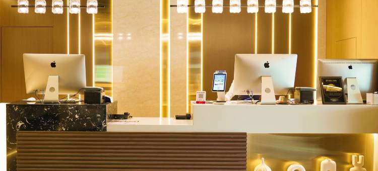 See City·雲翼高空酒店(贵阳甲秀楼民生路店)图片