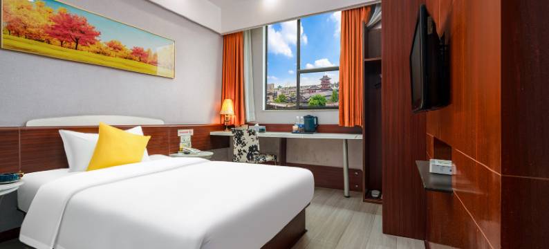 绵竹知己堂酒店(中心广场店)图片