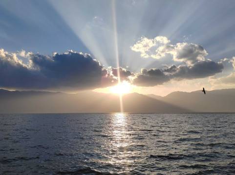 柒片海·落日悬崖海景美宿〔大理双廊洱海店〕图片