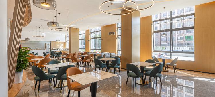 丽呈君顿酒店(万宁高铁站店)图片