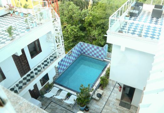 Hotel Darbargarh, Udaipur Hotel Overview