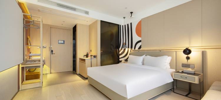 星程酒店(深圳宝安中心宝体地铁站店)图片