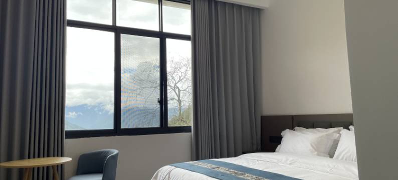 泸定采云居民宿图片