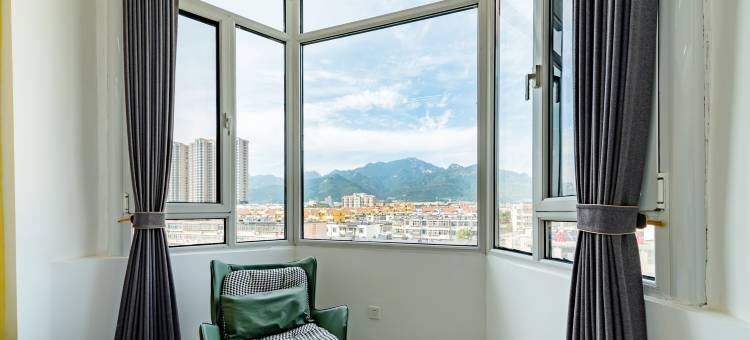 花筑·湖畔山影民宿(泰山火车站岱庙景区店)图片