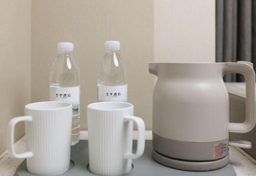 JI Hotel (Shanghai Bailian Zhonghuan Meichuan Road) Hotel Overview