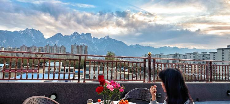 尚景花园酒店(华山北站华岳大道店)图片