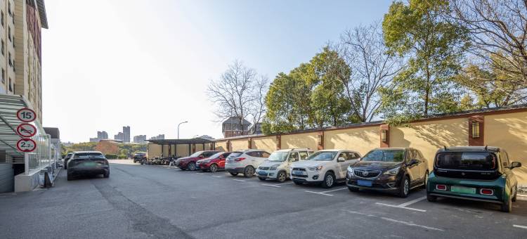 景德镇景城美莱酒店(中国陶瓷博物馆古窑民俗博览区店)图片