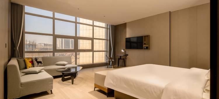 途客轻居酒店(烟台万达广场福海路店)图片