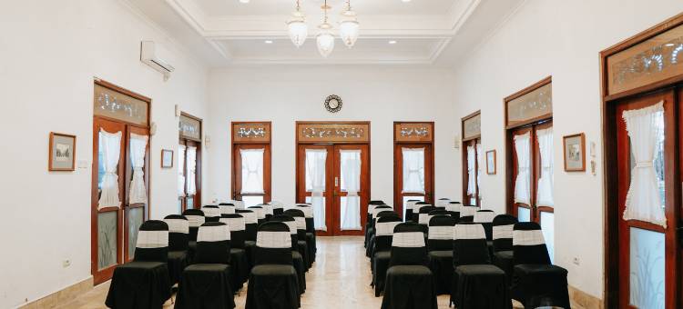 蒂达酒店(Hotel Tidar Malang)图片