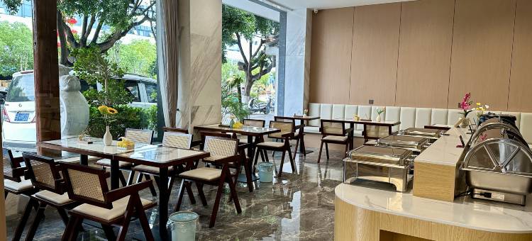 熙翰酒店(建水古城小火车店)图片