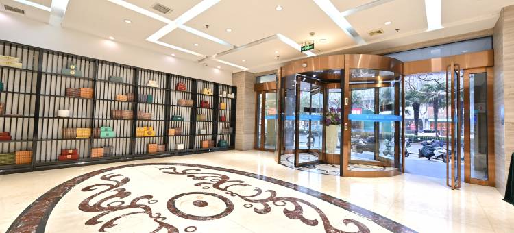 尚爵假日酒店(太和健康中路体育场店)图片