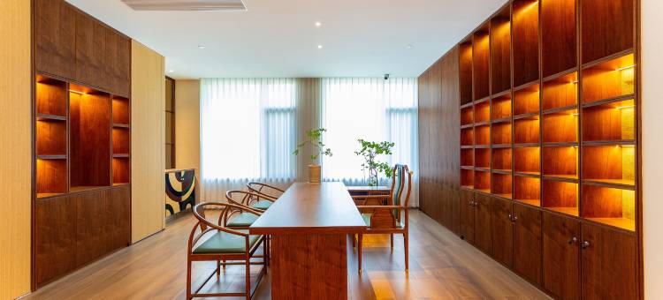 柏丽艾尚国际酒店(青岛五四广场奥帆中心店)图片