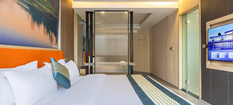 柏曼酒店(自贡富顺沿滩高铁站店)图片