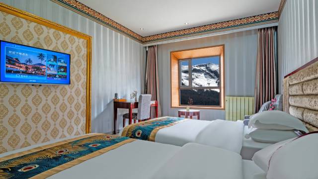 丽景天成酒店(稻城亚丁新游客中心店)