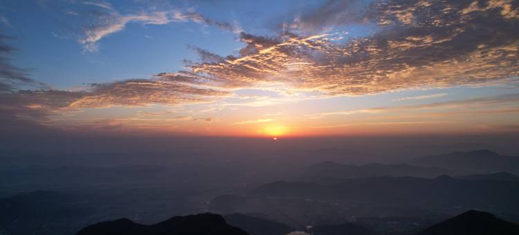 莫干山日出云海·全套房民宿(莫干山景区店)图片