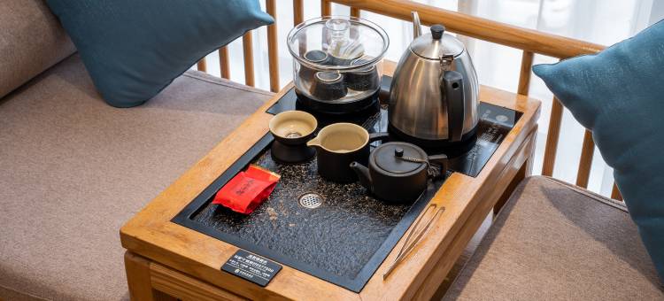 尚府轻居酒店(茂名高铁站东信时代广场店)图片