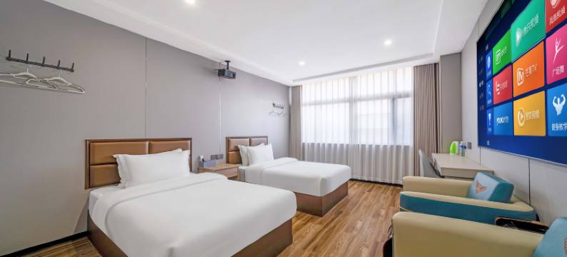 鑫隆酒店(商贸城高铁站店)图片