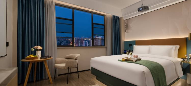 栀子轻居酒店(掇刀区政府店)图片