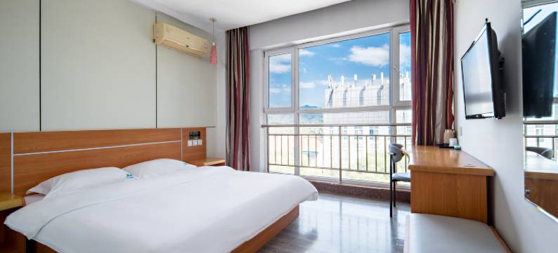 菲桐假日酒店(涞源站店)图片