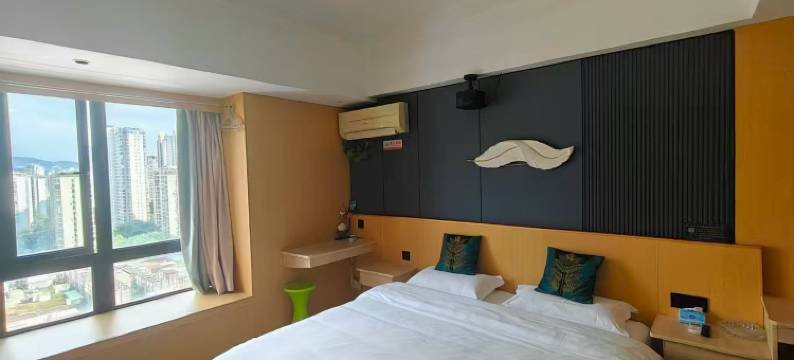 轻尘时光轻奢美宿(福州台江万达广场店)图片