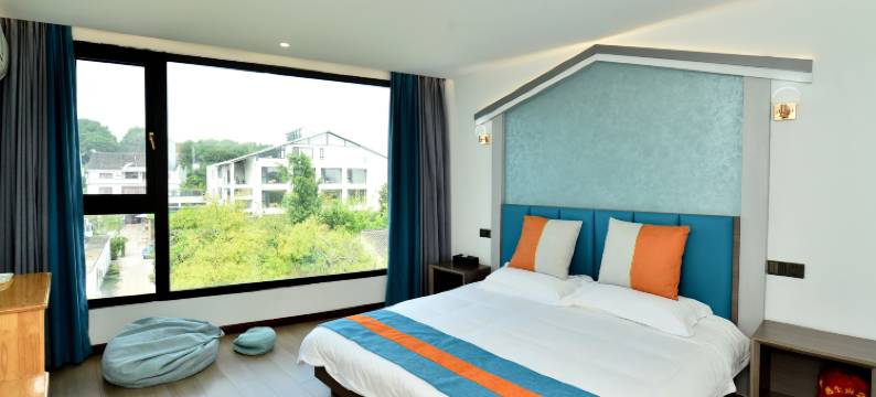 三山岛蜂彩民宿(苏州太湖店)图片