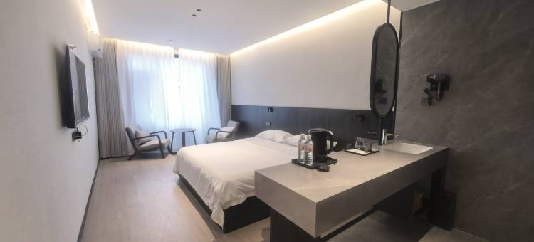 楼兰酒店(驻马店雪松大道店)图片