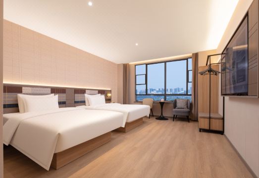 Home Inn Selected Hotel (Ezhou High-Speed Rail Station Branch)Hotel Overview