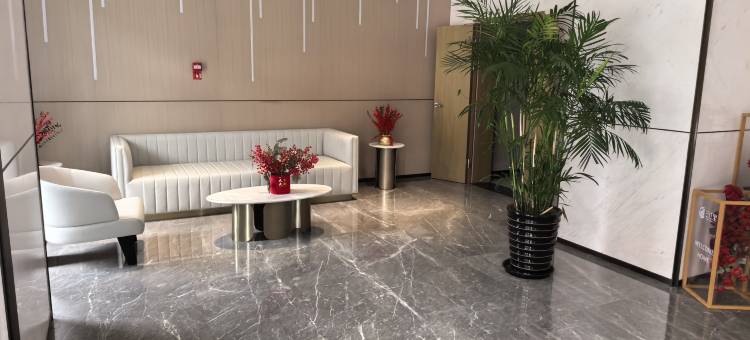 逸居轻舍影院公寓(婺州古城景区店)图片