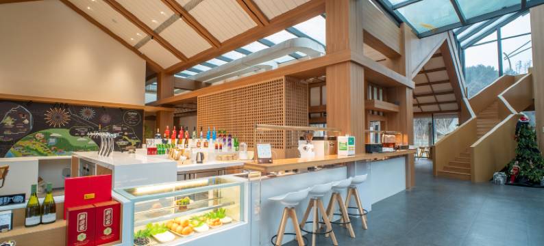 鞍山卓阅山那边度假山谷图片