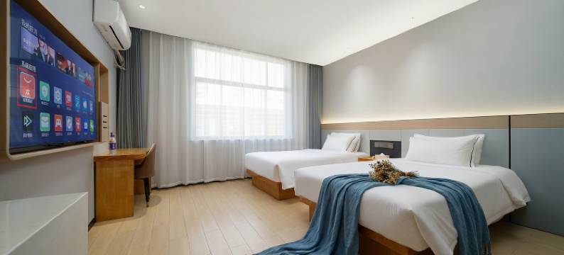 轻住·云栖艺术酒店(东阳银泰城店)图片