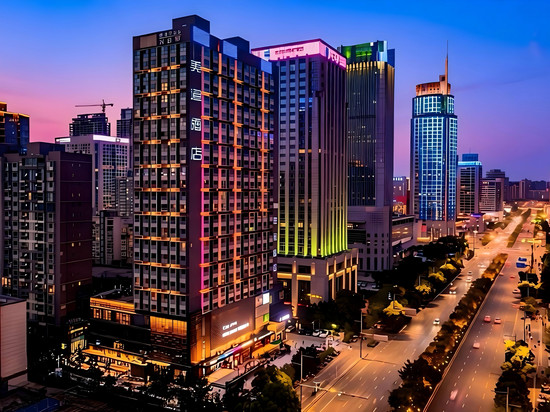 美道酒店(西安科技路地铁站店)