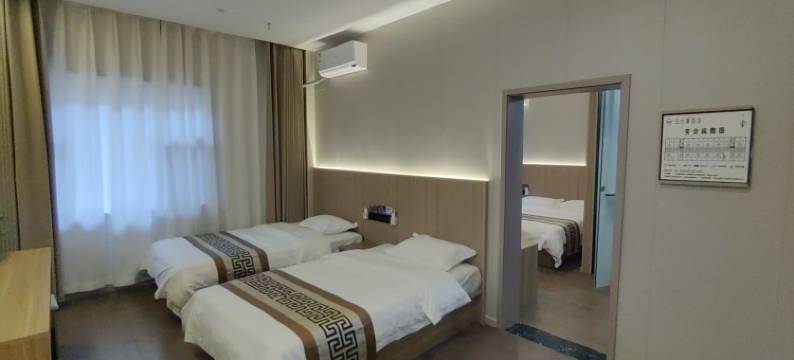 白水溪酒店(吐鲁番托克逊飞马转盘店)图片