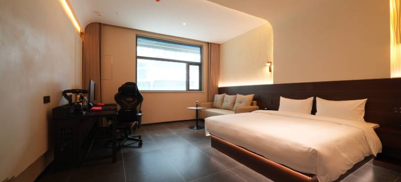 寓约电竞·SUPER酒店(武胜路上海商城店)图片