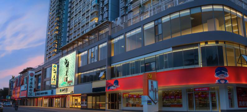 江畔美宿酒店(滨江路大发商贸城店)图片