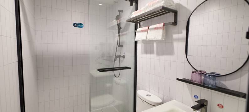 思锐酒店(滨海六路店)图片