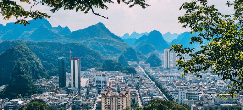 宜朵酒店(马山县高铁站人民广场店)图片