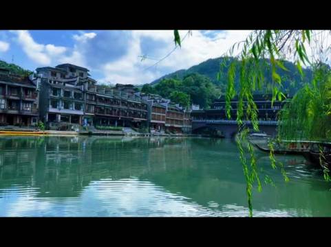 凤凰山水莲心精品度假酒店(凤凰古城雲桥店)图片