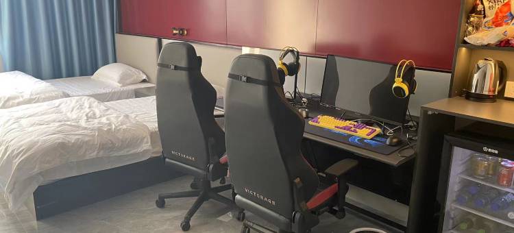 爱优电竞酒店(黄金大道郑港创业总部店)图片