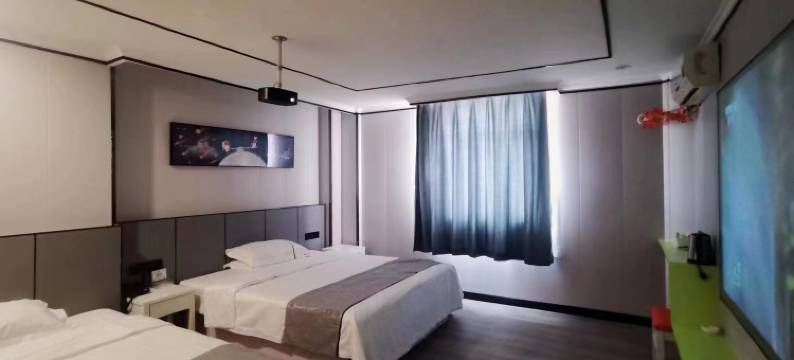 跨越酒店(许昌火车站曹魏古城店)图片