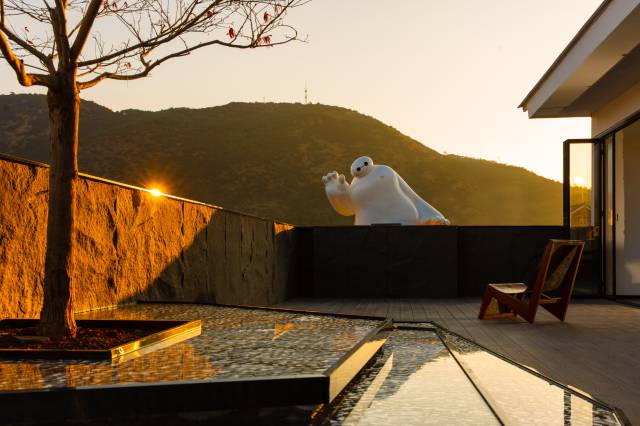 纳主·空中庭院设计师雪山观景民宿(丽江城日照金山店)图片