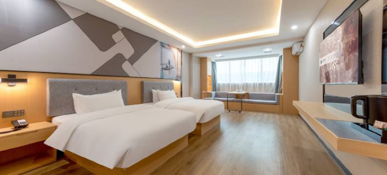 艺龙万国酒店(泉州石狮市政府店)图片