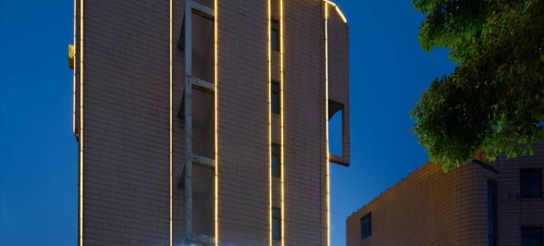 欧菲斯精选电影酒店(湖州爱山广场衣裳街店)图片