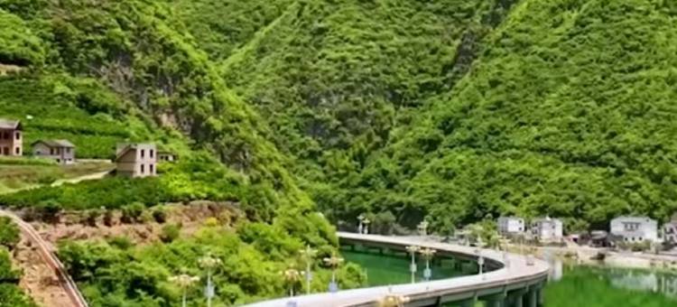 兴山罗马轻奢酒店公寓(高铁站店)图片