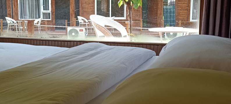 理县毕棚沟枫林山水山庄图片