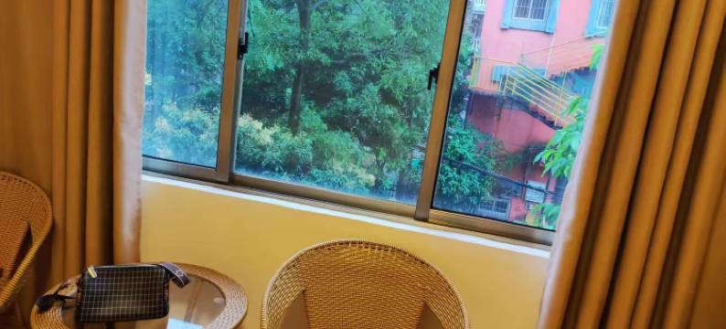 井泉商务酒店(西湾夜市广场店)图片